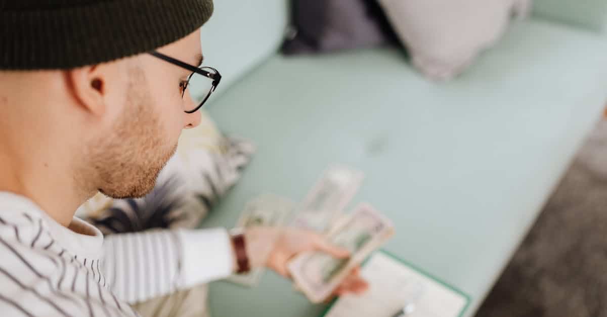 learn the importance of budgeting and how it can help you manage your finances effectively with our comprehensive guide.