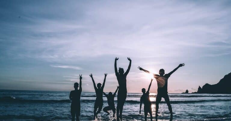 discover the path to financial freedom with expert tips, strategies, and resources to help you achieve your money goals, eliminate debt, and build wealth for a prosperous future.
