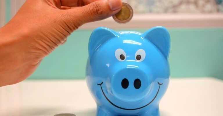 discover effective strategies to maximize your savings, learn about smart budgeting tips, and explore the best savings accounts to grow your wealth. start your journey to financial security today!